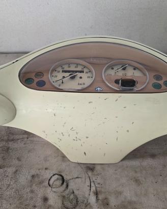 Gruppo plastiche sterzo vespa scooter piaggio 50