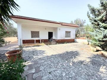 VILLA SINGOLA A MANDURIA