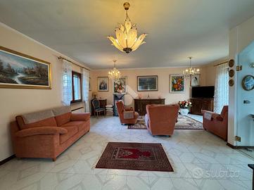 PORZIONE DI BIFAMILIARE A FELTRE