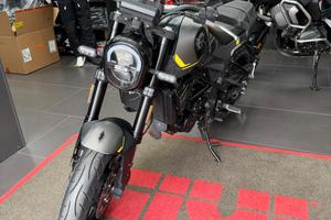 Benelli Leoncino 250