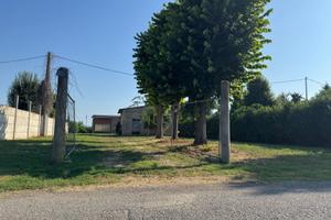 Terreno, magazzino e autorimessa doppia