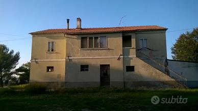 Casale da ristrutturare