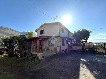 VILLA SINGOLA A PIGLIO