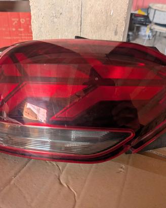 Fanale Posteriore Dacia Sandero Stepway 2021 sx