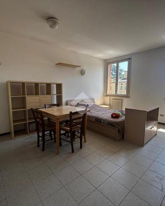 MONOLOCALE A REGGIO NELL'EMILIA