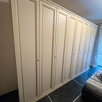 Armadio in legno