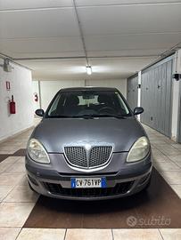 Lancia ypsilon 1.3 mtj