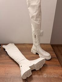 Stivali alti bianchi 38