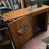 Macchina per cucire vintage BORLETTI