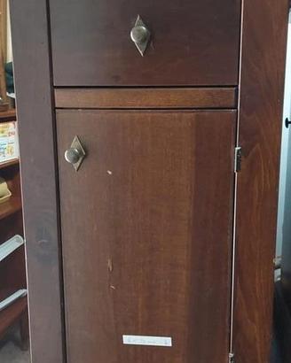 comodino in arte povera