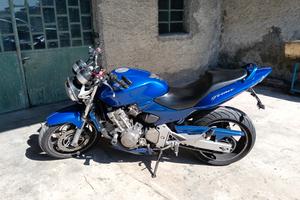 Honda Hornet passaggio Incluso