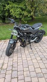 Husqvarna Svartpilen 401