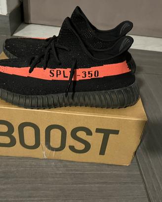 yeezy boost 350 nere e rosse