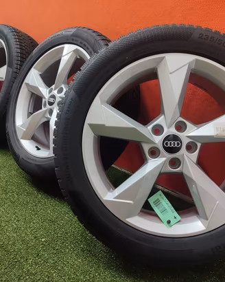 Cerchi Audi Q3 SQ3 Gomme Nuove Invernali 235 50 19