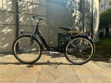 Bicicletta alluminio Venus City bike 28 7v Nero