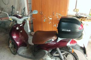 Scooter Yamaha 50 SH25
