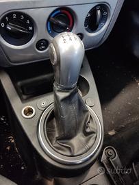 Leva cambio FORD FUSION 1388cc benzina del 2010