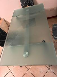 Tavolo allungabile con sedie