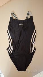 costume Adidas