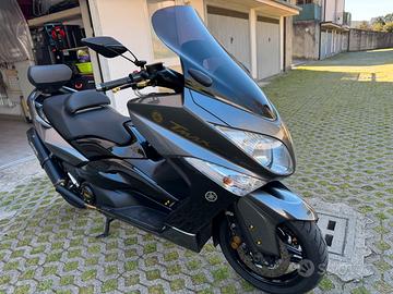 Yamaha tmax