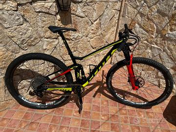 Scott spark RC Word cup mis M