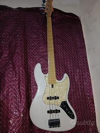 Basso fretless Sire Marcus Miller M1 come nuovo