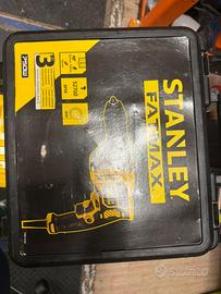 Trapano a percussione Stanley Fatmax 750W