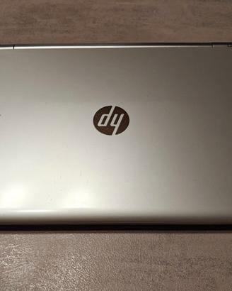 HP Pavilion 15 | Intel i7 / 12GB RAM / SSD + 500GB