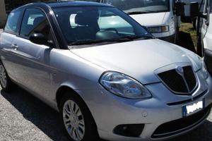 Lancia Y momo 1.2cc benzina