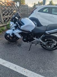 Kawasaki er6n