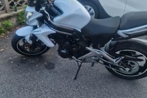 Kawasaki er6n
