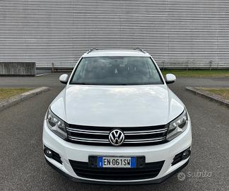 Volkswagen Tiguan 2.0 TDI 140 CV Sport & Style Blu
