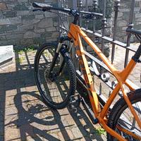 Montan bike Trek mai usata 