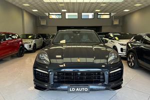 Porsche Cayenne Coupé 3.0 V6 E-Hybrid 462cv