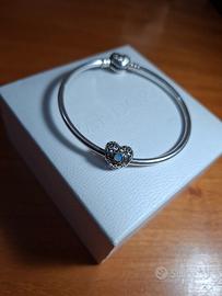 Charm Pandora Cuore traforato e Opale 