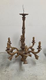 Grande lampadario antico legno scolpito e dorato