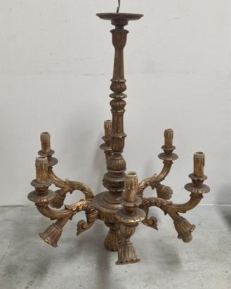 Grande lampadario antico legno scolpito e dorato