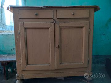 vecchia credenza 