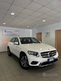 MERCEDES-BENZ GLC 220 d 4Matic Business