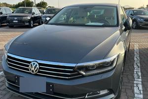 Volkswagen Passat 2.0 TDI highline bluemotion tecn