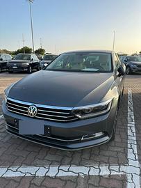Volkswagen Passat 2.0 TDI highline bluemotion tecn