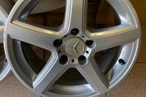 4 Cerchi in Lega Mercedes
