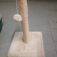 lettiera e tiragraffi 