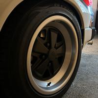 Treno gomme pneumatici Porsche 911