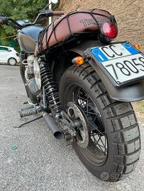 Triumph Bonneville cafe racer