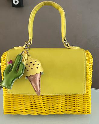 Borsa Kontessa