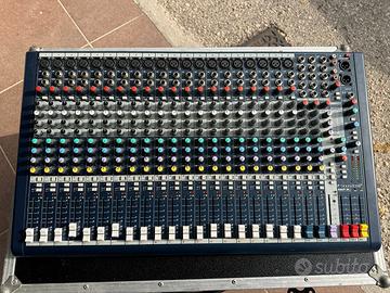 mix soundcraft 20 canali