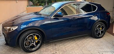 Alfa Romeo Stelvio 2.2 turbodiesel 190 cv