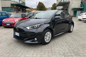 Toyota Yaris 1.5 Hybrid 5 porte Business UNIPROP. 