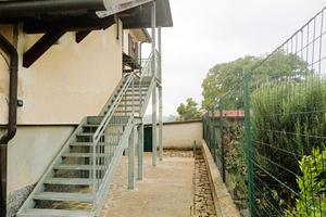 3 LOCALI A CORTEOLONA E GENZONE